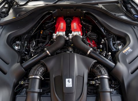 Ferrari Portofino 32