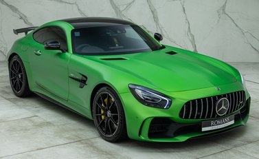 Mercedes-Benz AMG GT R 11