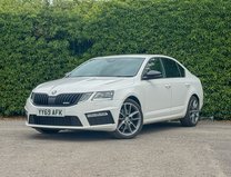 Skoda Octavia 2.0 TDI vRS Hatchback 5dr Diesel DSG 7Spd 4WD Euro 2