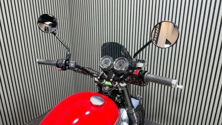 Triumph Scrambler 2014 ONLY 11K EXCELLENT CONDITION LONG MOT WARRANTY 32