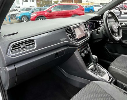 Volkswagen T-Roc 1.5 T-Roc R-Line TSi Evo Semi-Auto 5dr 16