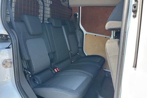 Ford Transit Connect 220 L1 Trend DCIV Tdci with Air Con / Sat Nav / Camera 19