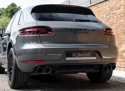 Porsche Macan GTS 24