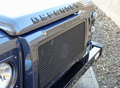 Land Rover Defender 90 Twisted T40 S 32