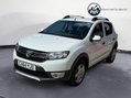 Dacia Sandero Stepway 0.9 TCe Ambiance Euro 5 5dr 4