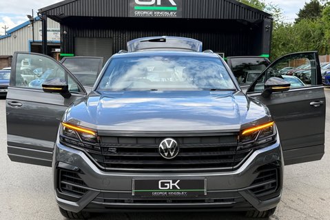 Volkswagen Touareg V6 BLACK EDITION TSI - DEMO +1 OWNER - FULL VW SERVICE HISTORY 10