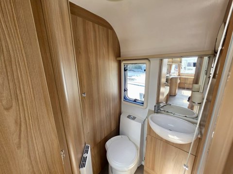 Bailey Unicorn Cadiz  21