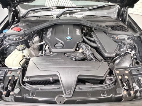 BMW 2 Series 2.0 218d Sport Euro 6 (s/s) 2dr 33