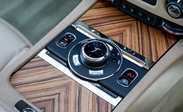 Rolls-Royce Wraith 19