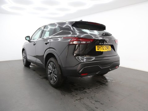 Nissan Qashqai 1.3 DIG-T MHEV Visia Euro 6 (s/s) 5dr 7