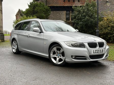 BMW 3 Series 318D EXCLUSIVE EDITION TOURING 19
