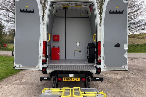 Iveco Daily 70C18V Welfare Unit - Tail Lift / Toilet / 7 Seats / Air Con 14