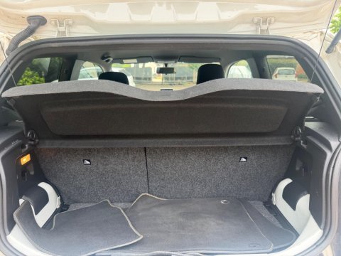 Volkswagen Up 1.0 Street up! Euro 6 3dr 23