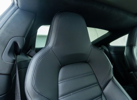 Porsche 911 Turbo S (992) 12