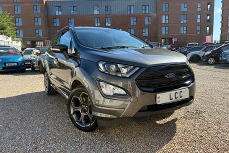 Ford Ecosport ST-LINE.. 3 SERVICES.. ONLY 50000 MILES.APPLE PLAY.,STUNNING EXAMPLE 