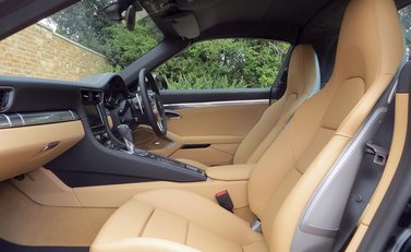 Porsche 911 (991) Targa 4S 17