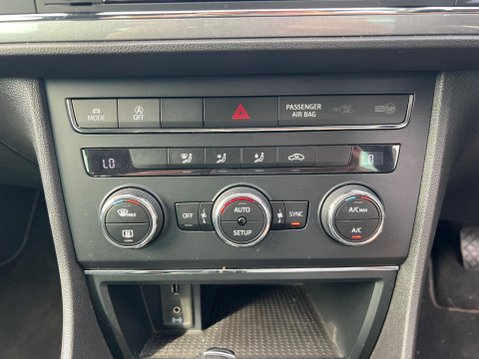 SEAT Leon 1.4 EcoTSI FR DSG Euro 6 (s/s) 5dr 32