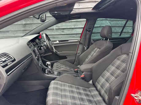 Volkswagen Golf 2.0 Golf GTD Semi-Auto 5dr 45