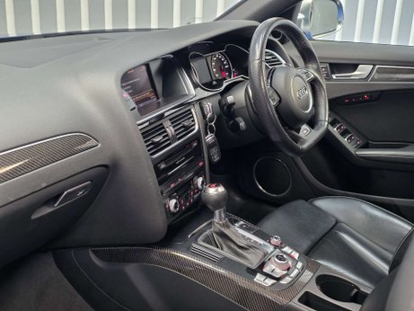 Audi RS4 4.2 FSI V8 Estate 5dr Petrol S Tronic quattro Euro 5 (450 ps) 4