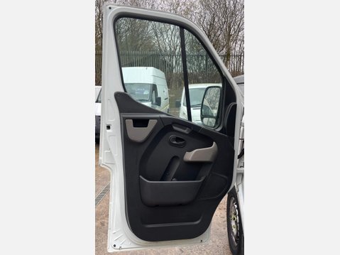 Vauxhall Movano 2.3 CDTi 3900 BiTurbo ecoFLEX Trabus L3 H2 (s/s) 5dr 52