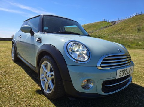 Mini Hatch 1.6 Cooper Steptronic Euro 5 3dr 5