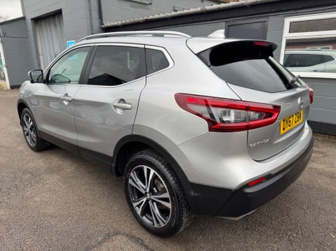 Nissan Qashqai N-CONNECTA DIG-T 7