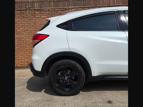 Honda HR-V 1.5 HR-V SE Navi i-VTec CVT 5dr 18