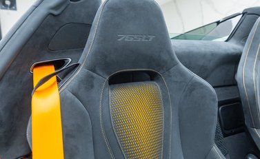 McLaren 765LT Spider 21