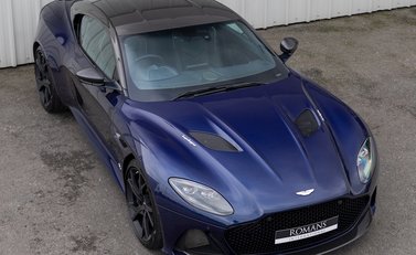 Aston Martin DBS Superleggera 8