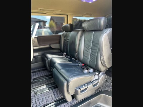 Nissan Elgrand 3.5+HIGHWAY STAR+GRADE 4+WARRANTED MILES 20