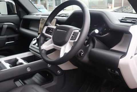 Land Rover Defender 110 2026  MODEL 350 HARD TOP X-DYNAMIC HSE WORLD TOUR  STYLED BY SEEKER  25