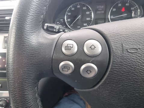 Mercedes-Benz C Class C180 KOMPRESSOR SE SPORTS 37