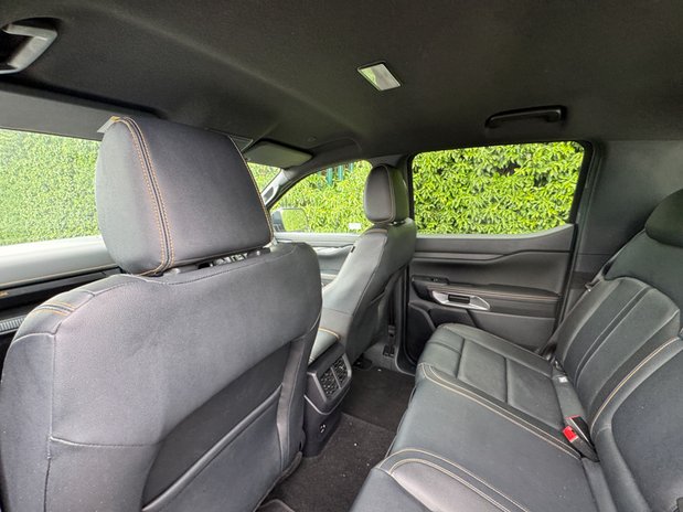 Ford Ranger Wildtrak | Auto | 2 LT | Double Cab | Tow Bar | Cam | Roller Shutter | EURO 11