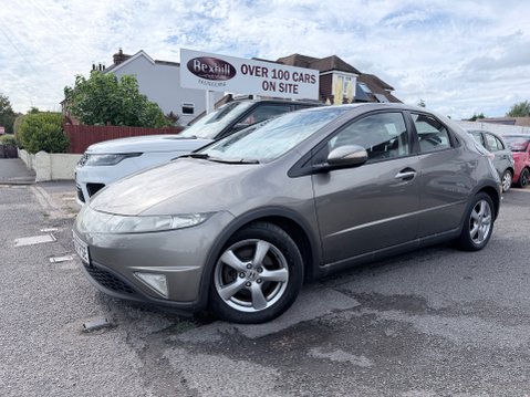 Honda Civic 1.8 ES I-VTEC 1