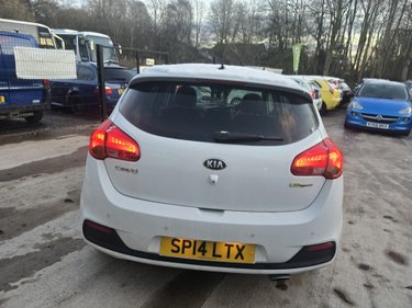 Kia Ceed CRDI 4 ECODYNAMICS 2