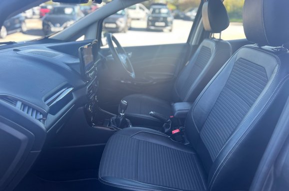 Ford Ecosport TITANIUM 26