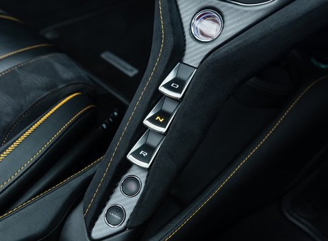 McLaren 720S Spider 28