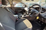 Ford Focus ZETEC 125BHP…1 PREVIOUS OWNER.. 8 MAIN DEALER SERVICES.. SAT NAV..BLUETOOTH 2