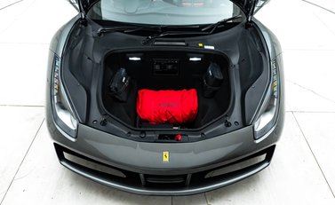 Ferrari 488 SPIDER 43