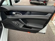 Porsche Panamera 3.0D V6 Hatchback 5dr Diesel TiptronicS Euro 5 (s/s) (300 ps) 25