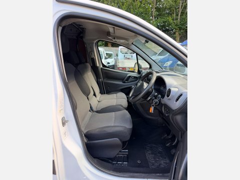 Peugeot Partner 1.6 BlueHDi 854 Professional Panel Van 5dr Diesel Manual L1 (112 g/km, 97.6 27
