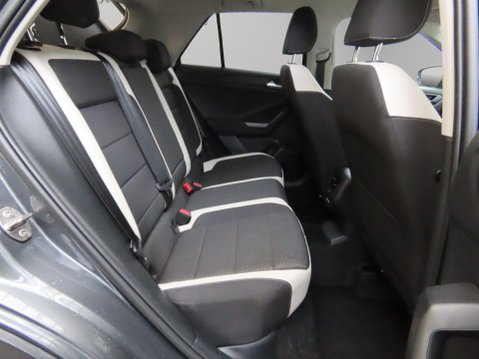 Volkswagen T-Roc 1.5 TSI EVO SEL Euro 6 (s/s) 5dr 16