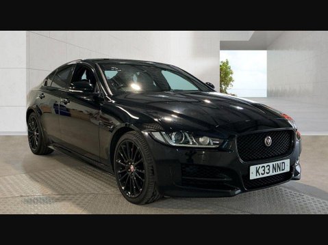 Jaguar XE R-SPORT 1