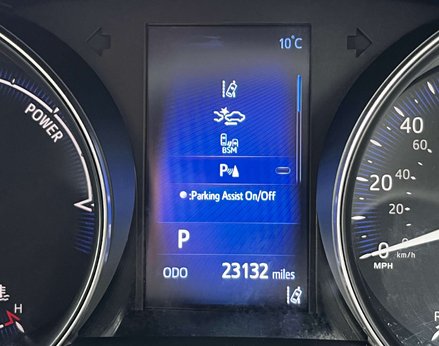 Toyota C-HR 1.8 C-HR-Dynamic HEV CVT 5dr 33