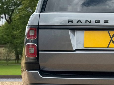 Land Rover Range Rover WESTMINSTER BLACK 17