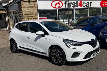 Renault Clio ICONIC EDITION TCE