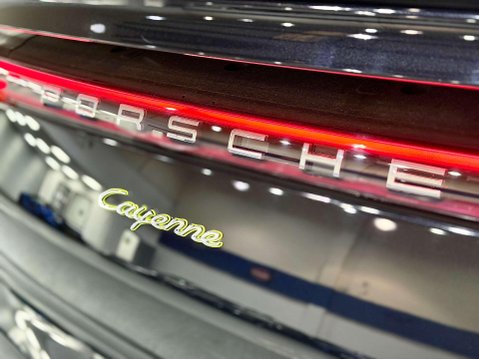 Porsche Cayenne 3.0 V6 E-Hybrid 14.1kWh Coupe 5dr Petrol Plug-in Hybrid TiptronicS 4WD Euro 35