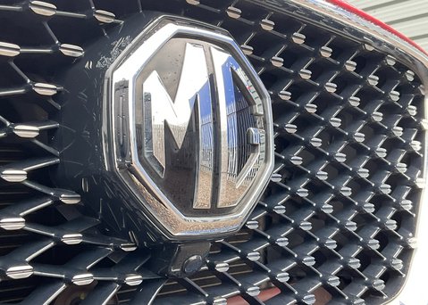 MG HS 1.5 T-GDI EXCLUSIVE DCT 4