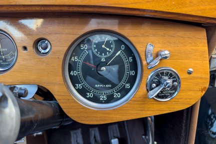 Alvis 4.3 Litre Short Chassis Concealed Drophead Coupe by Whittingham and Mitchel 14