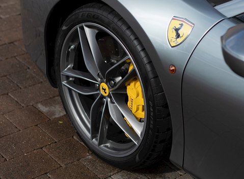 Ferrari 488 Spider 26